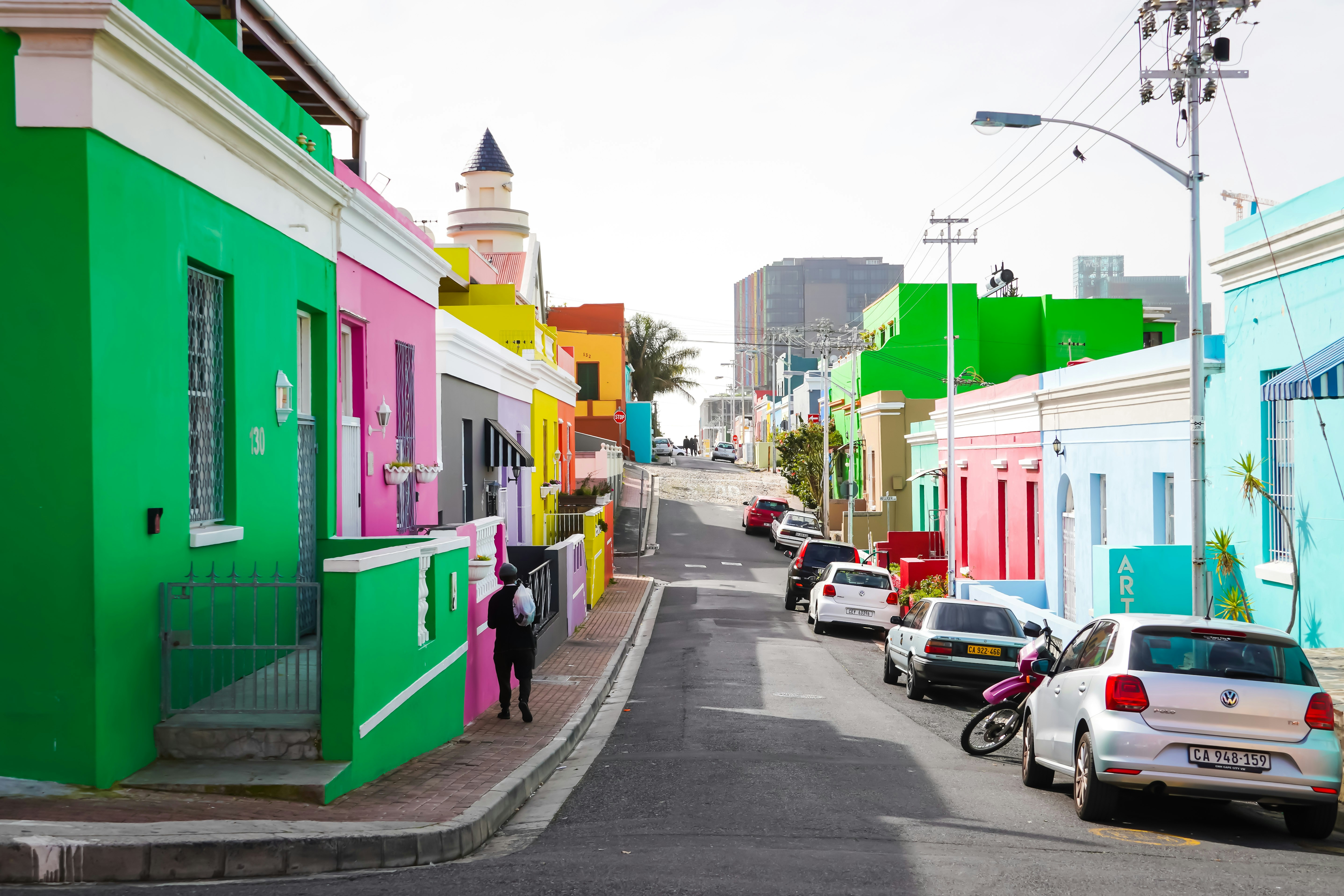 Das Viertel Bo-Kaap im Foto von Devon Janse van Rensburg via Unsplash
