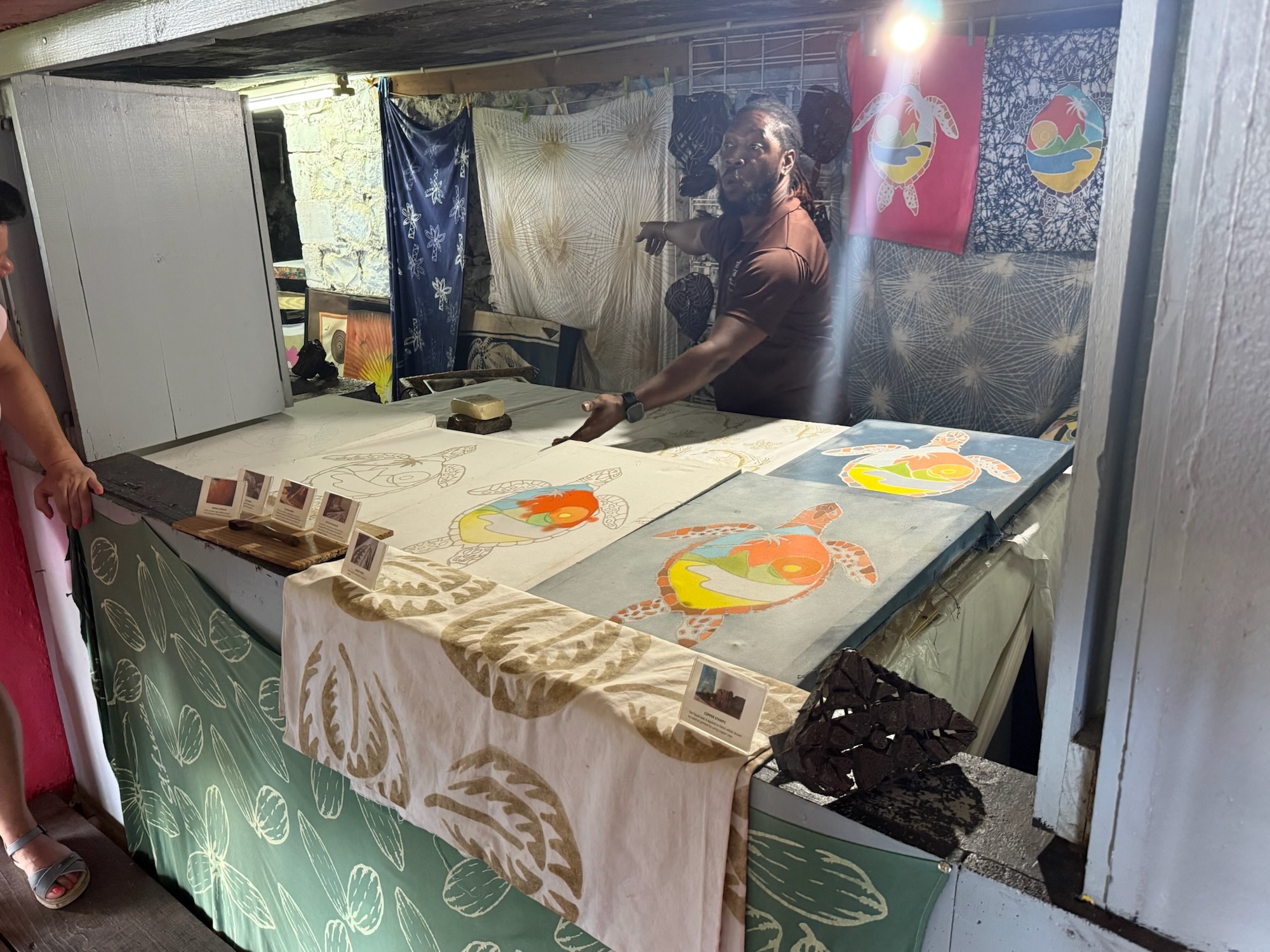 IMG_7907 Batik gehört ebenfalls zur Kultur von St. Lucia