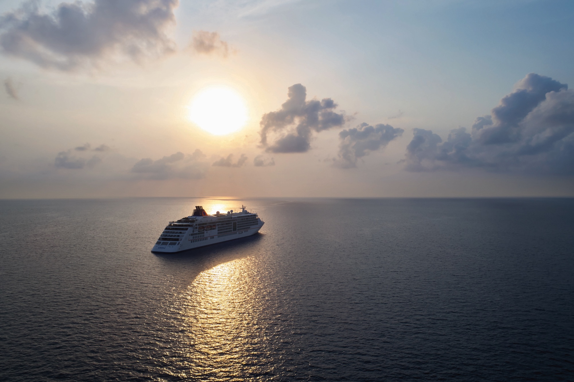 Die EUROPA 2 von Hapag-Lloyd Cruises